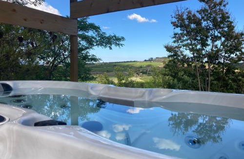 Euzet-les-Bains Bed & Breakfast | Nuitées Bohèmes Hôtel & Spa