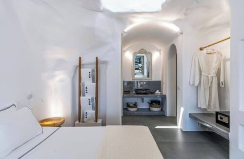 Fira Hotel | Numa Santorini
