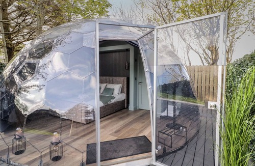 Derrybeg Cottage | Number 1 Dome