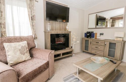 Tewitfield House | Number 10