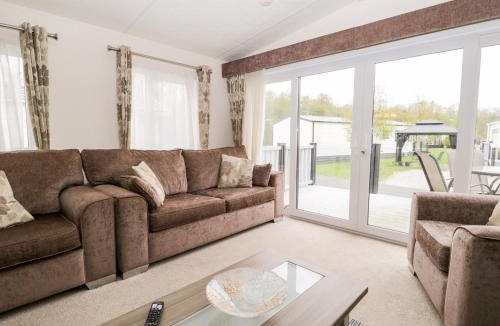 Tewitfield House | Number 10