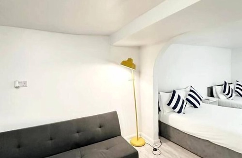 Seafront House | Number 75