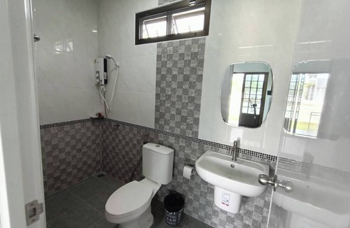 Thap Than Hotel | Numhom Resort