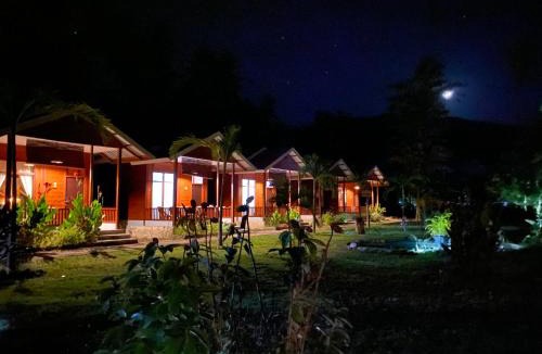 Riung Bed & Breakfast | Nuna Bungalows