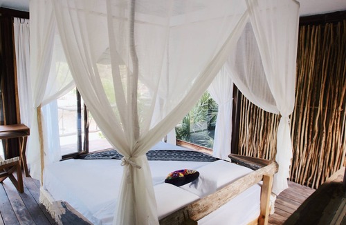 La Veleta Hotel | NUNUM-Luxury Tenting