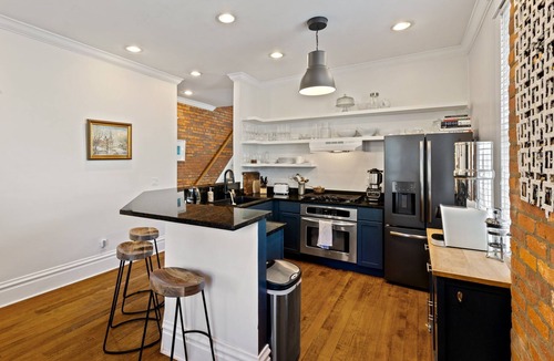 German Village House | nUpscale 3-Story German Village Home - Near Cafés