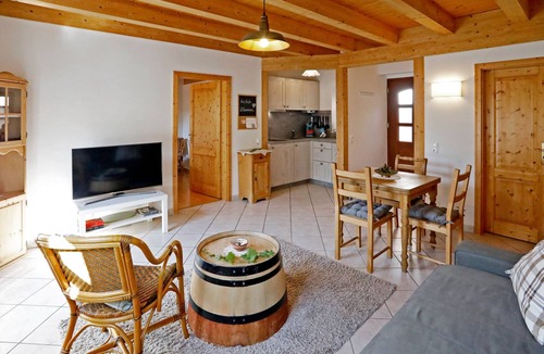 Ungstein Apartment | Nußriegel vacation apartment in a historic setting on the wine route