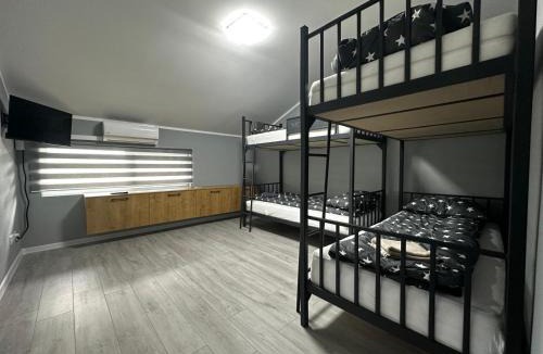 Mesesenii de Jos Hostel | NUT Studio