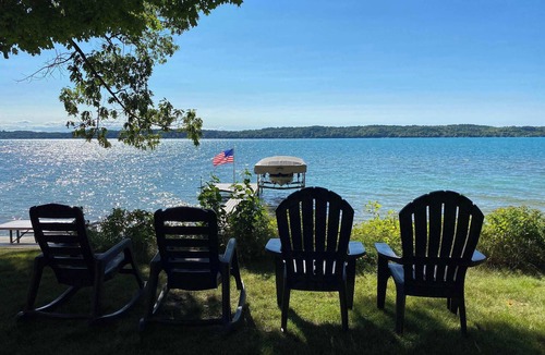Clam River House | Nutcracker Suite Summ