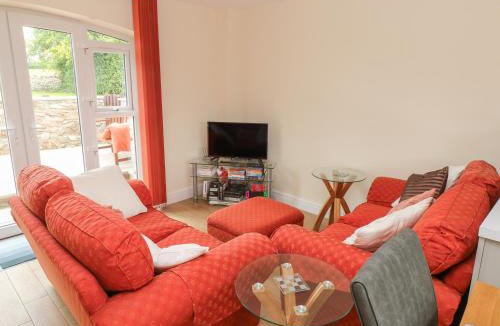 Miskin House | Nuthatch Barn