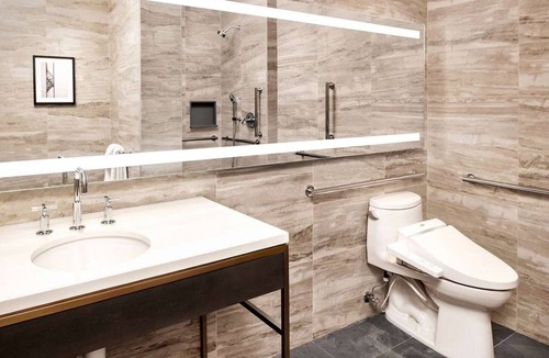 Midtown East Resort | NYC | 5th Ave Studio Stay | Walk to Central Park