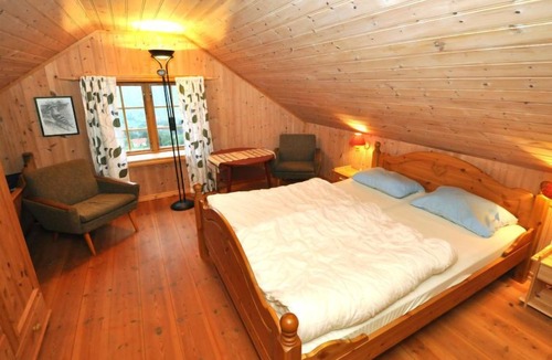 Innvik House | Nystova by Interhome