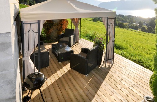 Innvik House | Nystova by Interhome