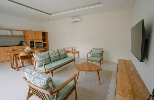 Kerambitan Villa | Nyuh Lengkong Beachfront Villa