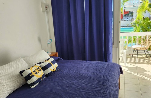 Castle Comfort Hotel | O.E. Management Anchorage Hotel