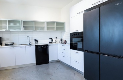 Rishon LeTsiyon Apartment | O&O Group - SeaFront Luxurious 3 BR Apartment