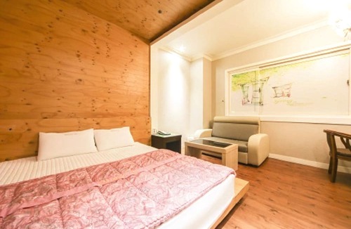 Sangnam-dong Hotel | O2 Motel