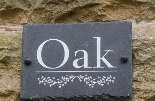 Hollow Meadows House | Oak Cottage