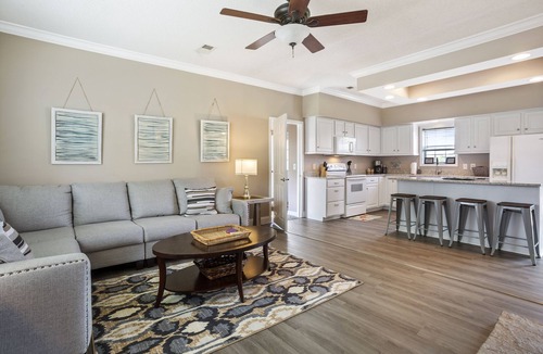 Long Beach House | Oak Gardens home with Stunning Gulf Views