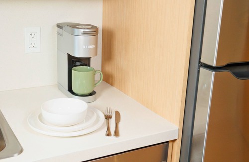 Harbord Village Apartment | Oak House Residence