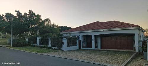 Kraaifontein House | Oak & Ivory