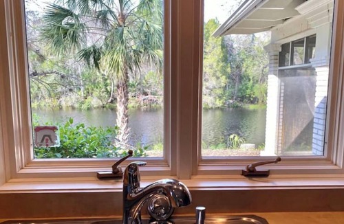 Inglis House | Oak Rock Ranch - Riverfront - Scenic Old Florida