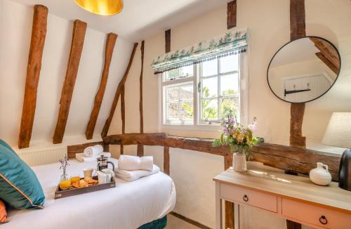 Hethel House | Oak Tree Cottage