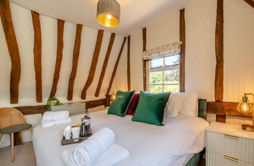 Hethel House | Oak Tree Cottage