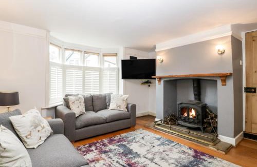Emery Down House | Oakapple Cottage