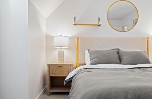 Sandy House | Oakelys House