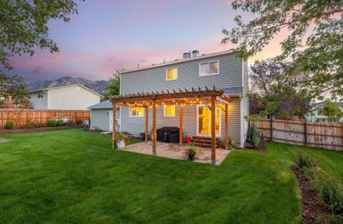 Sandy House | Oakelys House