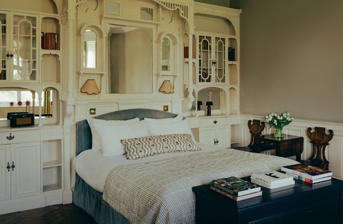 Fifield Hotel | Oakley Court