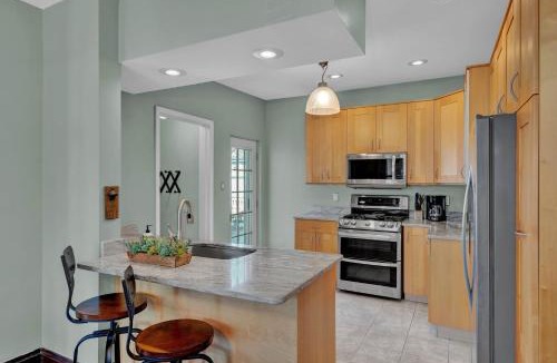 Oakley House | Oakley Square 3BR Charmer - Total Walkability home