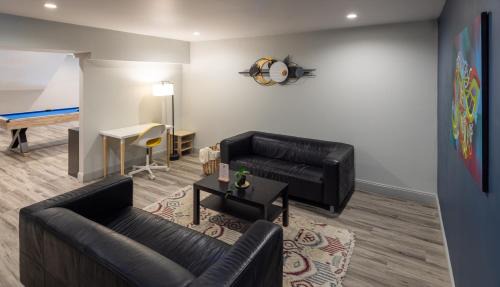 Downtown Oakland Hotel | Oaktown Roost