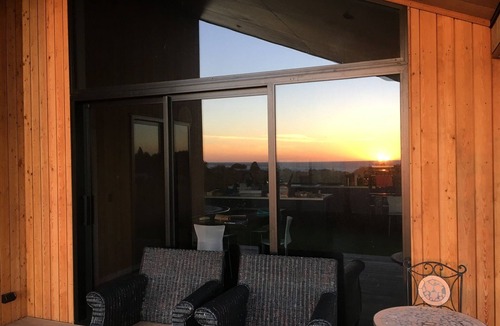 Oakura House | OAKURA BY THE SEA