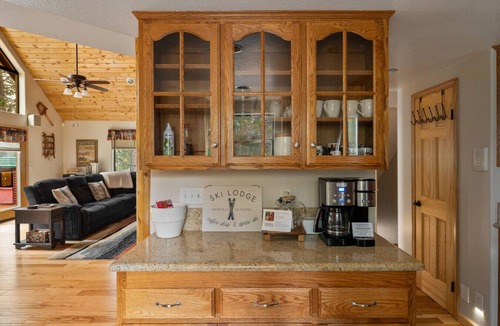 Wrightwood Cabin | Oakwood Lux | Game Room Forest Views