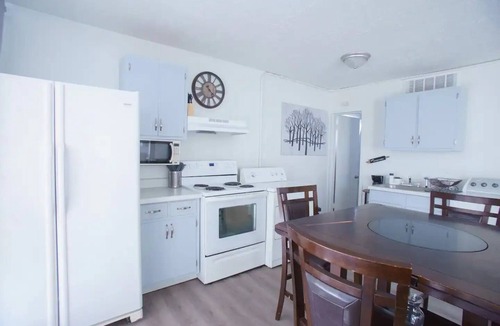 Radcliff Apartment | Oasis Apartment #8