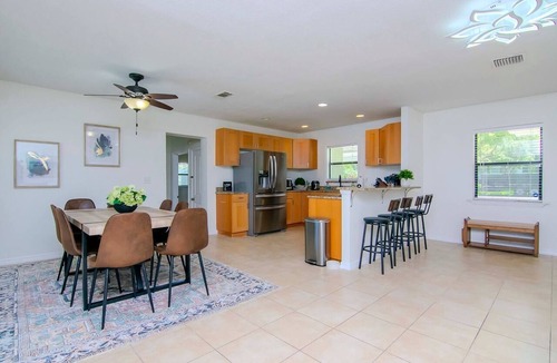 Largo House | Oasis by The Beach - Largo, Florida