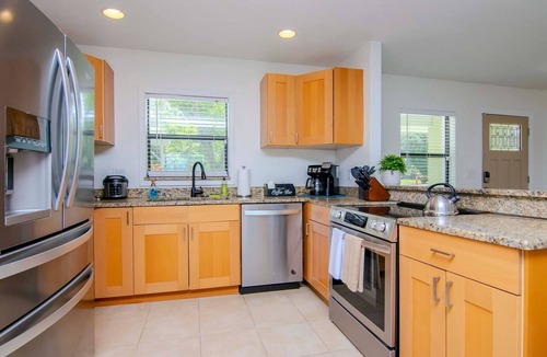 Largo House | Oasis by The Beach - Largo, Florida