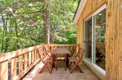 Saint-Calixte Ski Chalet | Oasis de paix sous les arbres, avec accès au quai, à 1h de Montréal