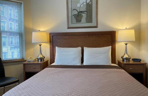 Fenway–Kenmore House | Oasis Guest House