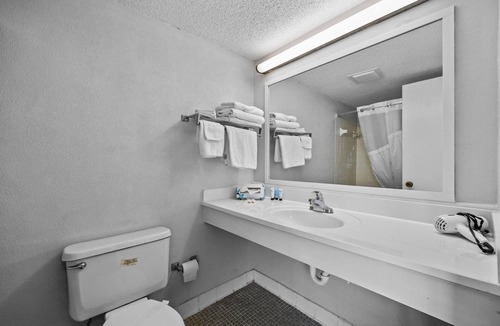 Crescent Beach Hotel | Oasis Hotel