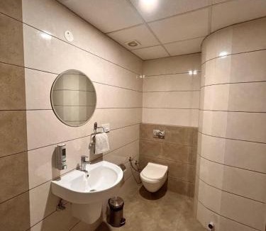 Jalandhar Hotel | Oasis Inn
