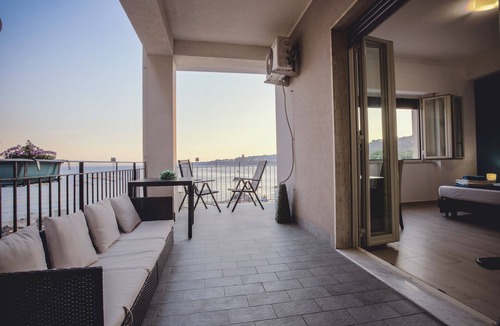 Aci Trezza Bed & Breakfast | Oasis