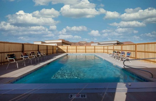 Kanab House | Oasis Retreat for Families l Willow by Stay