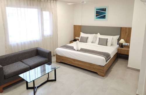 Hubli Hotel | OASIS SUITES