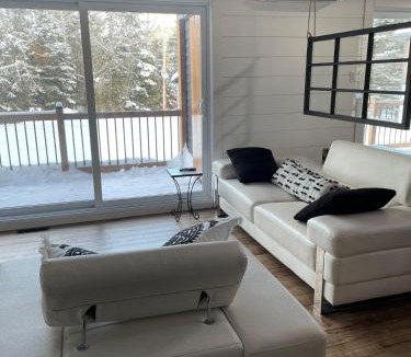 Saint-Mathieu-du-Parc Ski Chalet | Oasis thermal Mauricie Chalet NE Chic Shack