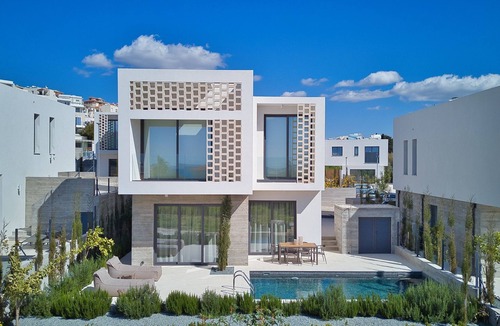 Chlorakas Villa | Oasis Villa 3 - Three Bedroom Villa, Sleeps 6