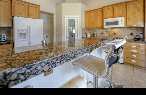 Redding House | *Oasis with breathtaking pool*4 bedrooms /Sleeps 10