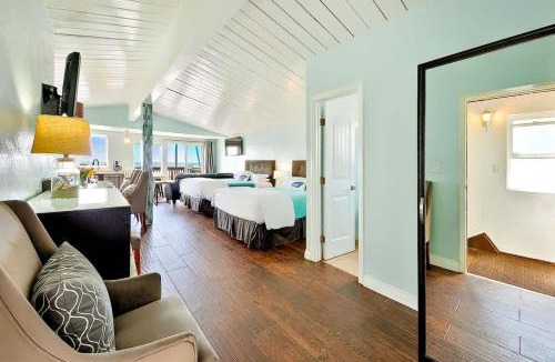 Ocean Beach House | OB Pier 2